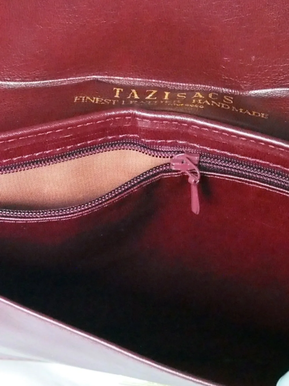 Tazisacs vintage clutch